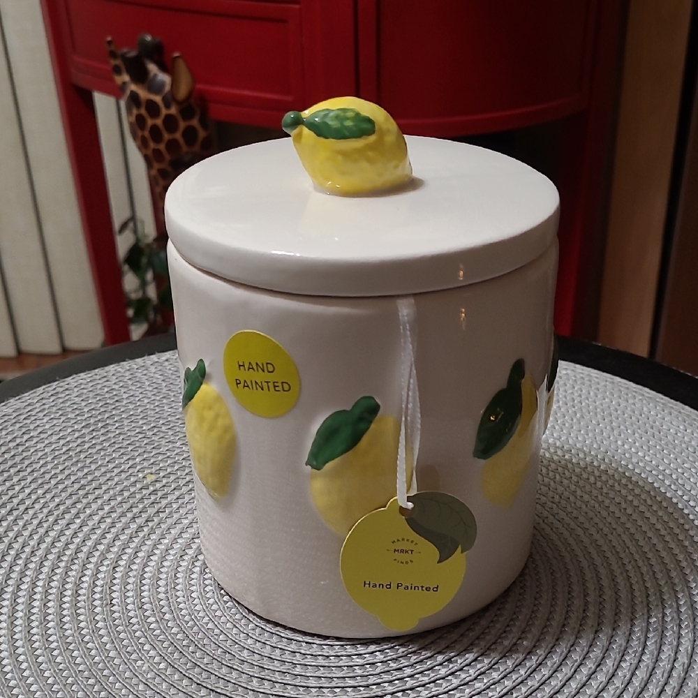 Market Finds Lemon Canister